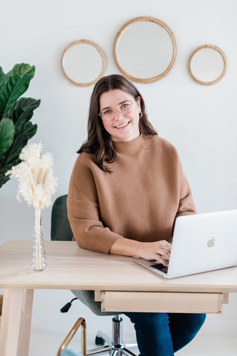 Caitlyn of Moon & Gem, Care & Wellness for Modern Parents